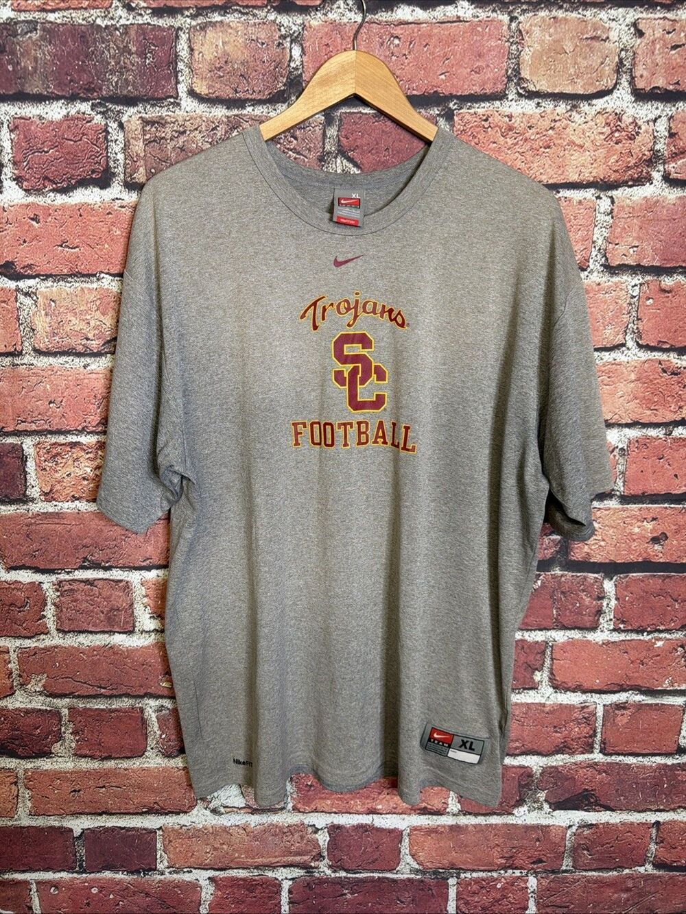 Nike USC Trojans Men's XL Gray Dri-Fit Short Sleeve Athletic Cut Tee T Shirt